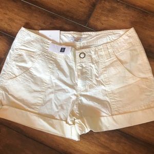 Gap shorts